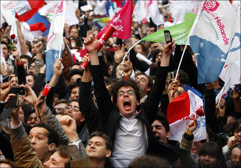 EUROPEI CHE SI RIBELLANO:COME OSANO QUESTI FRANCESI E QUESTI GRECI DISAPPROVARE UNA STRATEGIA SBAGLIATA!