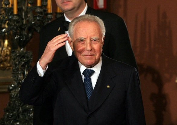 CIAMPI TRUCCO' I CONTI PER ENTRARE NELL'EURO