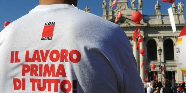 LA RIVOLUZIONE E' LONTANA. LONTANISSIMA