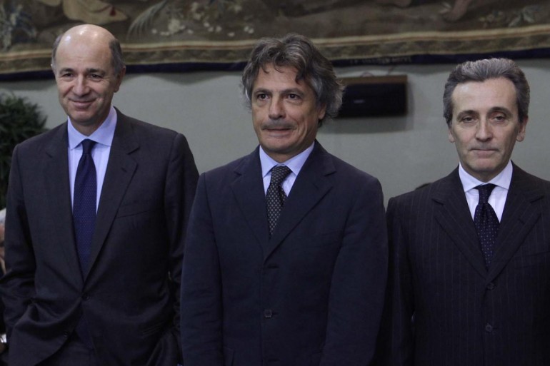 CROLLANO IN BORSA FINANZA E BANCHE MENTRE LE INDUSTRIE MERCANTILI SALGONO. INIZIA IL VERO SCONTRO TRA INDUSTRIA E FINANZA