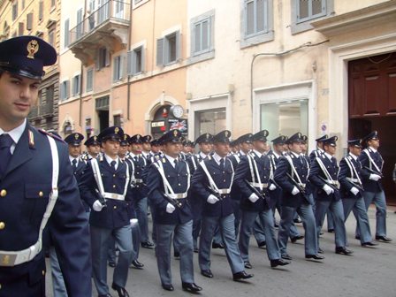LA GUERRA CIVILE NELLE FORZE DELL'ORDINE