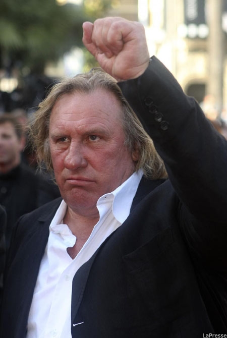 CAPRICCI DI FRANCIA (HOLLANDE SCONFITTO DA DEPARDIEU)