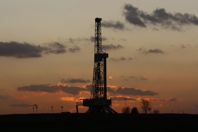 LA GRANDE TRUFFA DEL PETROLIO: ECCO PERCH LA NUOVA CORSA ALL’ORO NERO PORTER AL BARATRO FISCALE