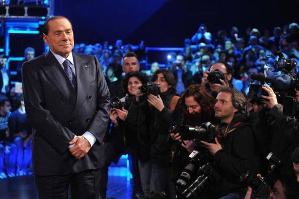 SILVIO, UN GIGANTE DELLA COMUNICAZIONE. ALTRE DUE VOLTE DA SANTORO E VINCE LE ELEZIONI. PURTROPPO...