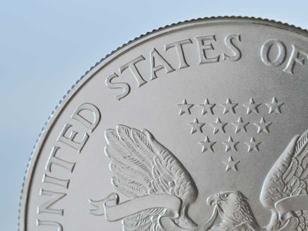 USA, UN GETTONE DA UN TRILIONE DI DOLLARI PER ABBATTERE IL DEBITO