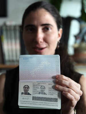 40 DOMANDE PER YOANI SANCHEZ DURANTE IL SUO TOUR MONDIALE