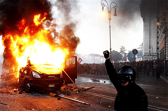 LA RIVOLUZIONE E' POSSIBILE