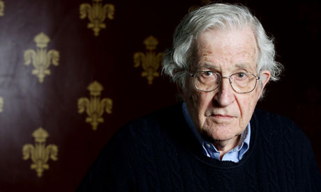 CLAMOROSO ! ANCHE NOAM CHOMSKY LAVORA PER LA CIA
