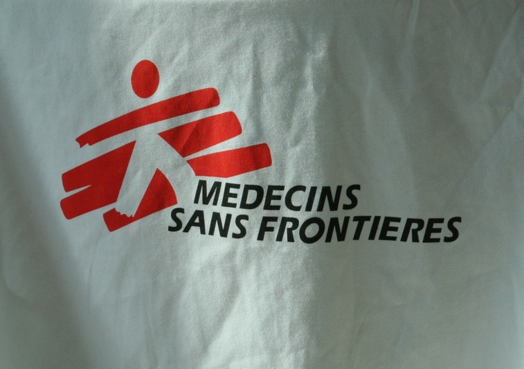 SARIN IN SIRIA. COMPLIMENTI MEDECINS SANS FRONTIERES !