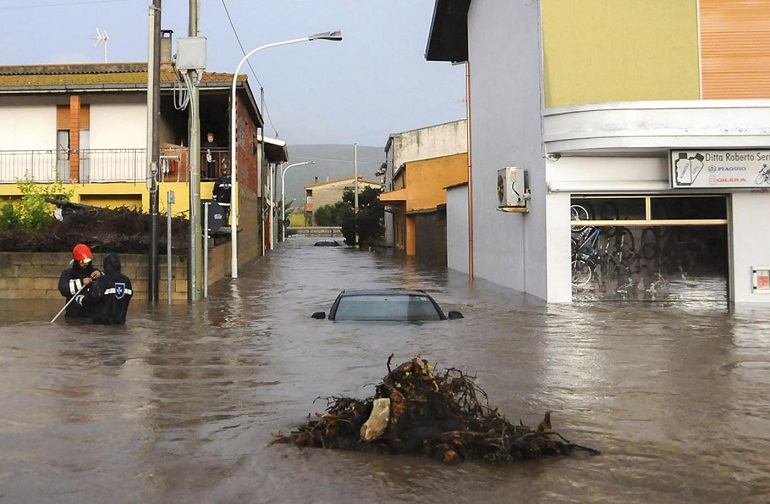 I BANKSTERS LUCRANO SULL 'ALLUVIONE SARDA