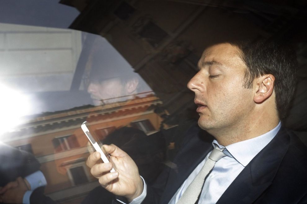 A COSA MIRA DAVVERO RENZI...