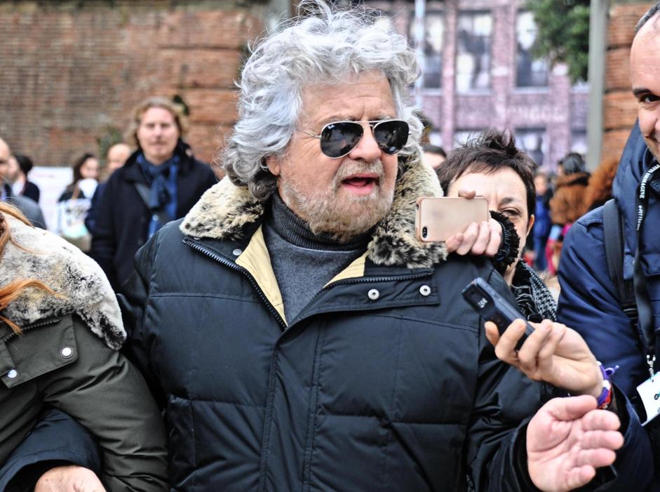 GRILLO: AUTOCASTRAZIONE DI UN LEADER ?