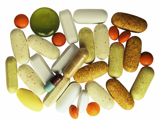 RICERCA VIZIATA PER ATTACCARE GLI INTEGRATORI MULTIVITAMINICI