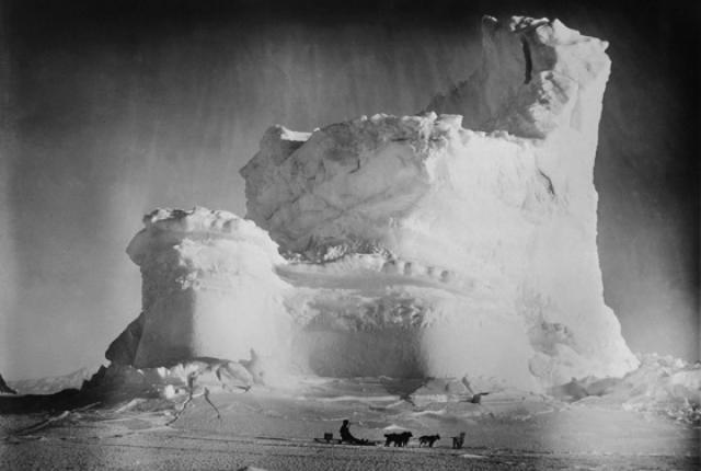 HITLER ON ICE: I NAZISTI AVEVANO UNA FORTEZZA SEGRETA IN ANTARTIDE ?