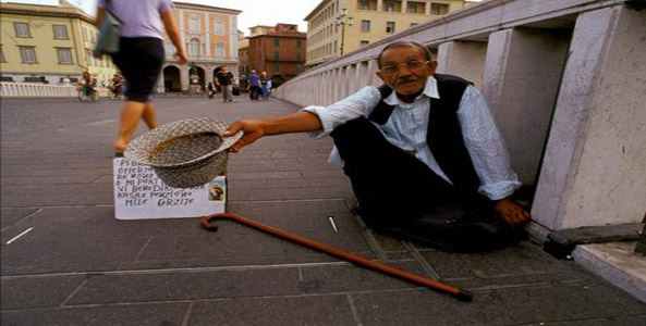 MENTRE GUARDIAMO LI'