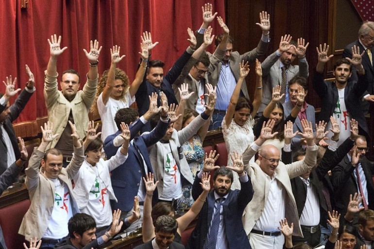 LE UTOPIE CAMBIANO LA STORIA ?