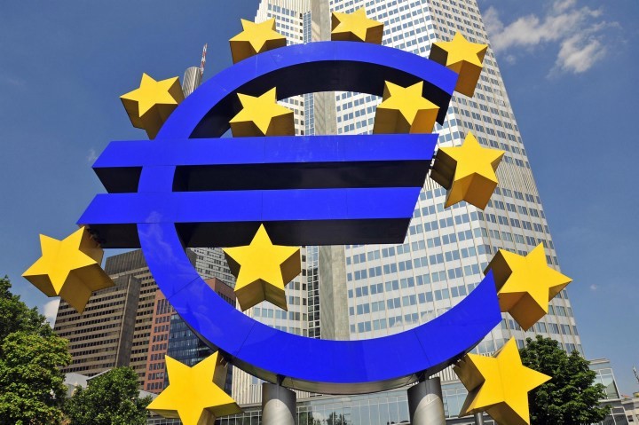 LA POLITICA DEI TASSI ZERO DELLA BCE, OVVERO DITE ADDIO AI VOSTRI RISPARMI