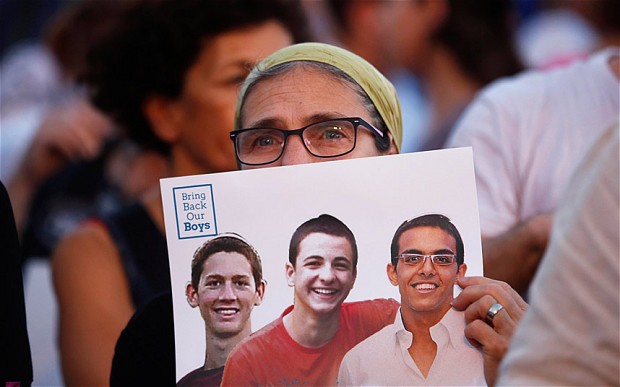 I PALESTINESI REAGISCONO CON INDIFFERENZA ALL'ASSASSINIO DEI TRE RAGAZZI ISRAELIANI