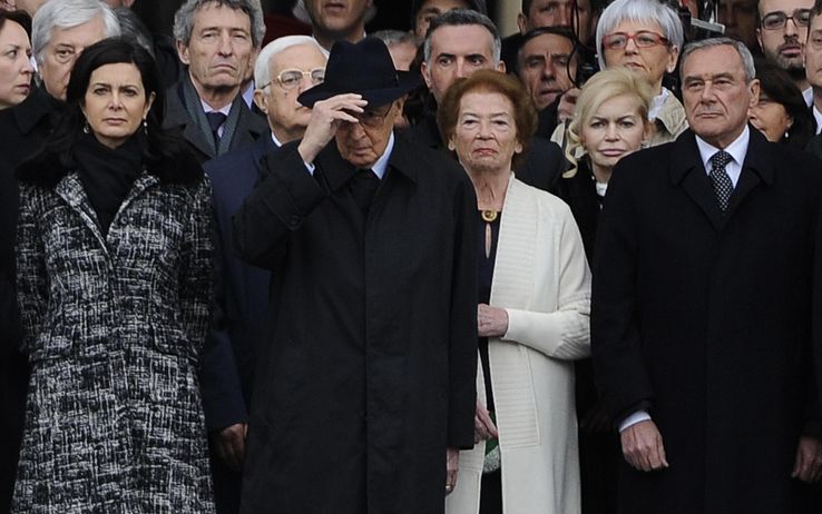 LE FOGNE DELLA STORIA