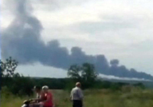 6 MOTIVI PER METTERE IN DISCUSSIONE LA STORIA UFFICIALE DEL VOLO DELLA MALAYSIA AIRLINES CADUTO SOPRA L'UCRAINA