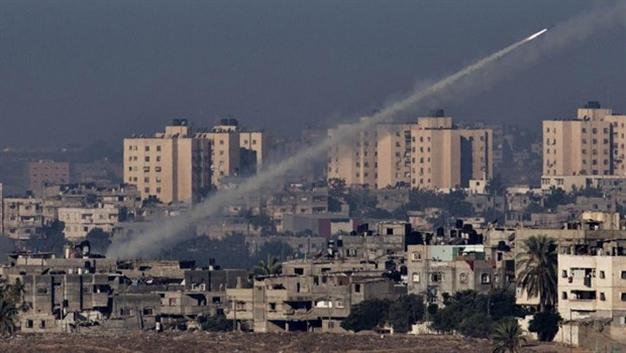 MA QUELLI DI HAMAS SONO STUPIDI, OPPURE... SI FANNO METTERE IN MEZZO ?