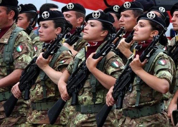 ARRIVA L'ESERCITO