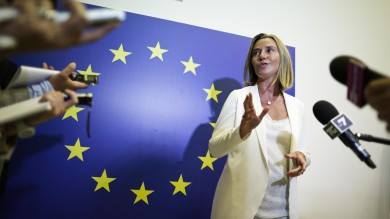 IL CIECO CHE FA DA GUIDA AL CIECO
