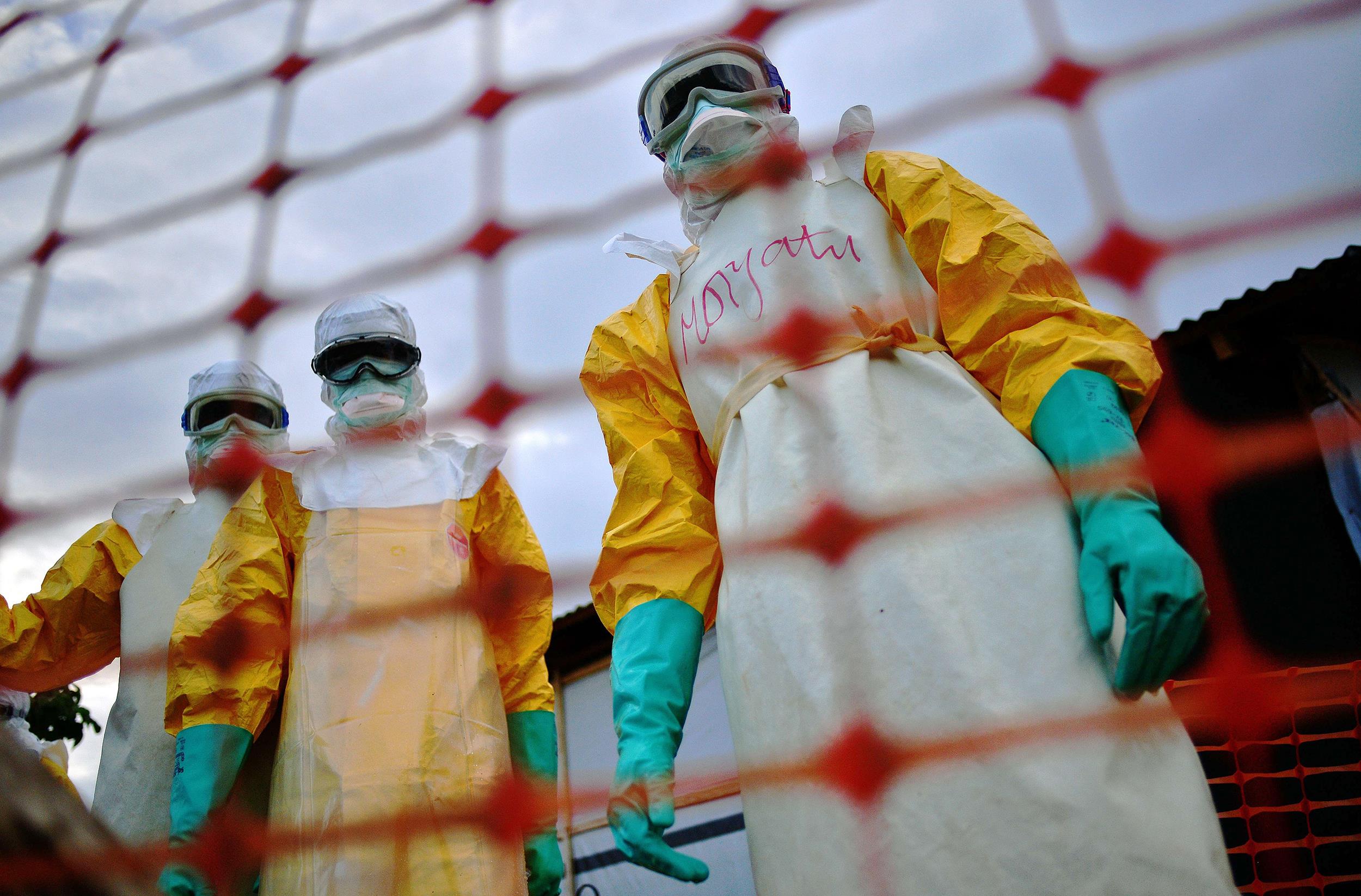 EBOLA E LE CINQUE FASI DEL CROLLO