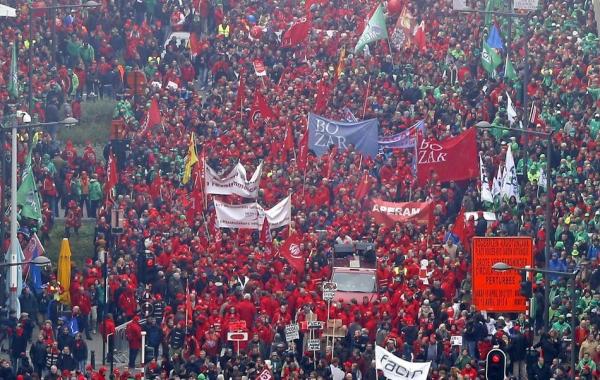 PROTESTE A BRUXELLES...I VERI MOTIVI DELLA DEPRESSIONE EUROPEA