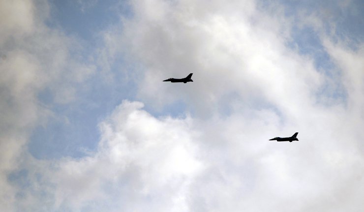 STATO D'ALLERTA: I RUSSI HANNO TESTATO LA FRAGILITA' AEREA DELLA NATO ? COSA E' SUCCESSO VERAMENTE ?