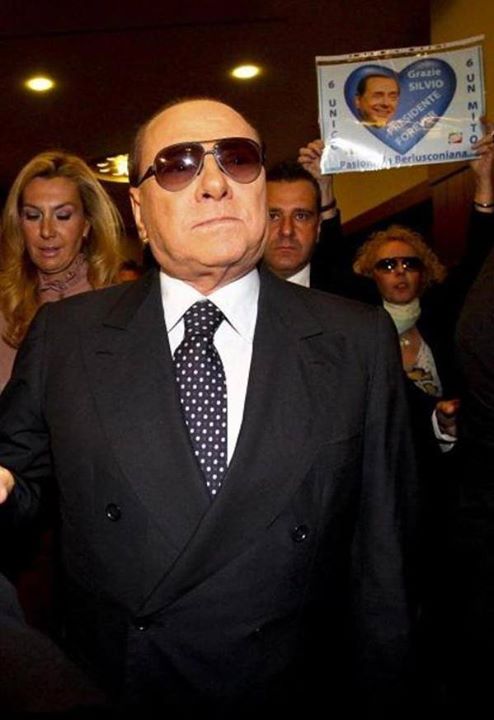 PATTO DEL NAZARENO: BERLUSCONI CONFERISCE FORZA ITALIA NEL PD