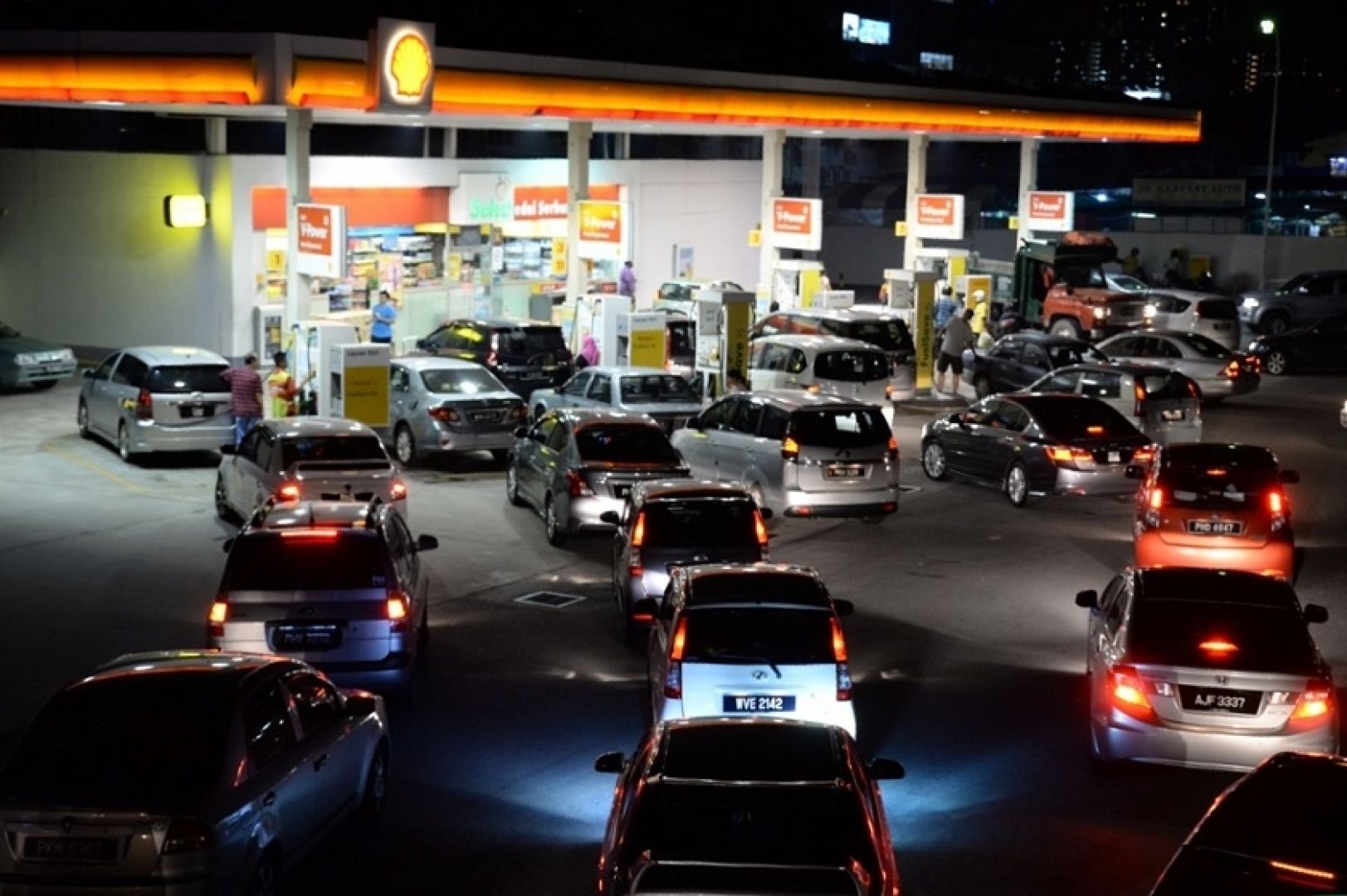 ESTRATTO DAL GEAB n. 89: LA CRISI DEL SETTORE PETROLIFERO