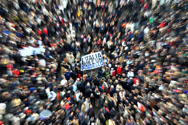 LA DEMOCRAZIA E' FINITA