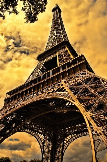 GLI INCONTESTABILI SEGNALI DELL'IMMINENTE FALLIMENTO DELLA FRANCIA