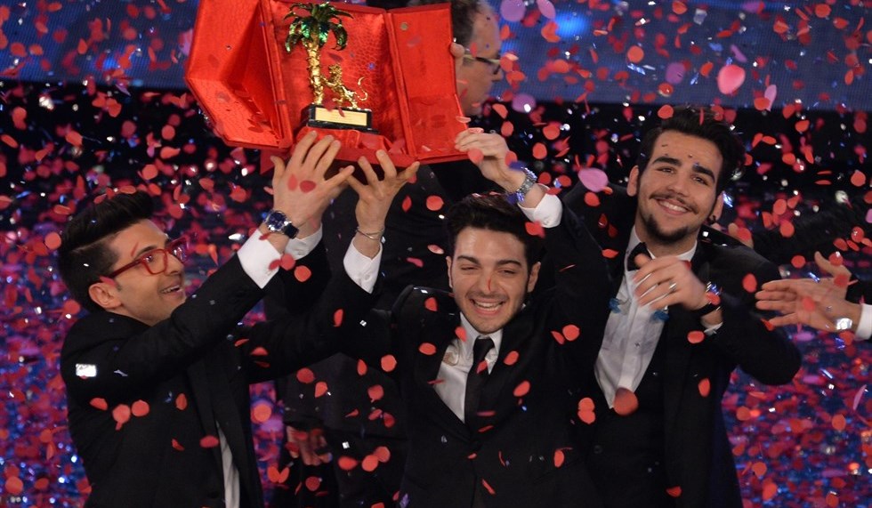 MENTRE VA IN ONDA SANREMO, LA COSTITUZIONE NON C'E' PIU'