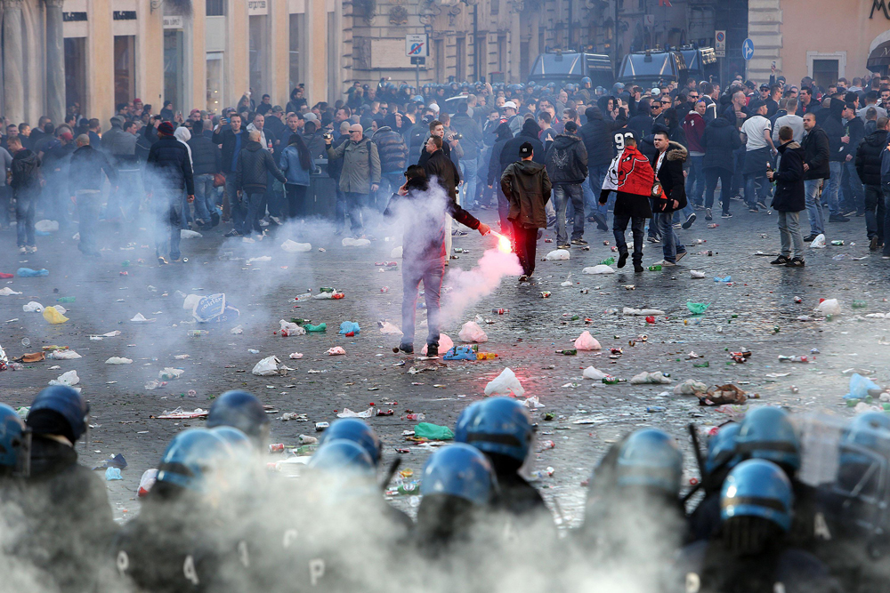 CRONACHE DEL CALCIO RENZIANO/2: IL MARKETING POLITICO E I MEDIA SUGLI INCIDENTI DI ROMA