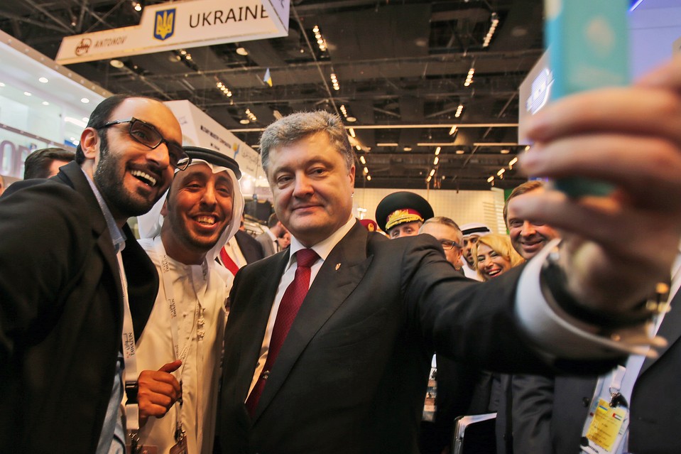 GLI USA SPINGONO PER L’ESPLOSIONE DEL CONFLITTO E RAFFORZANO KIEV RICICLANDO ARMI ATTRAVERSO ABU DHABI