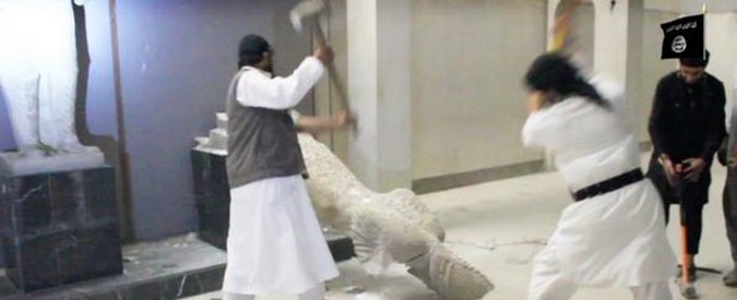 LE STATUE DISTRUTTE DALL'ISIS: A SBRICIOLARSI E' SOLO LA CREDIBILITA' DEI MEDIA