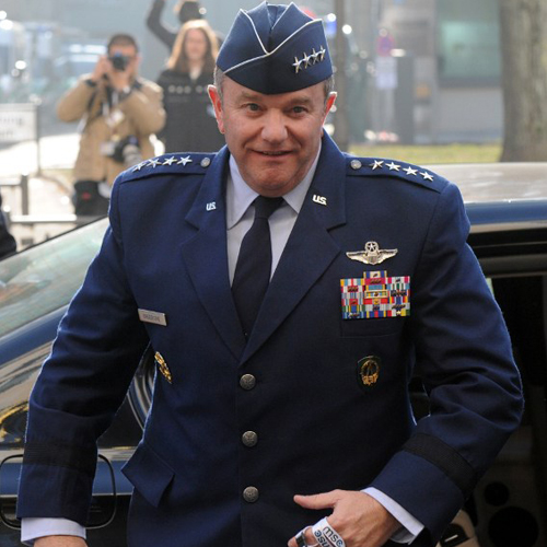 L’INTELLIGENCE TEDESCA: QUESTO UOMO PAZZO!