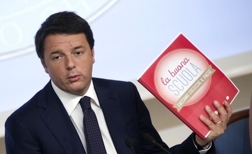 SCUOLA: I CAPPONI DI RENZI HANNO PAGATO DUE EURO PER FARSI SPENNARE