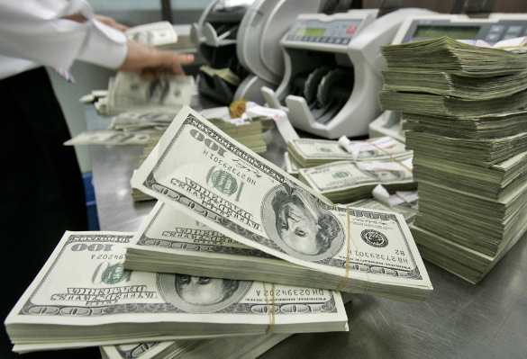 EGEMONIA DEL DOLLARO E NUCLERAE IRANIANO: LA STORIA DIETRO LA STORIA