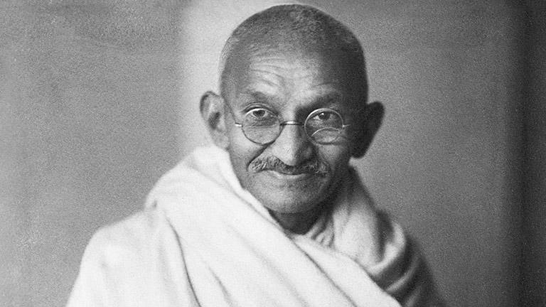 GANDHI COME ECONOMISTA