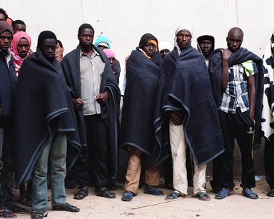 LIBIA: LA LUCROSA CACCIA AL NEGRO PER MANDARCELO