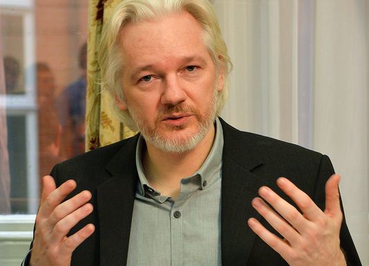 ASSANGE: OGGI LA MIA VITA E' IN PERICOLO. LETTERA APERTA AL PRESIDENTE DELLA REPUBBLICA FRANCESE FRANCOIS HOLLANDE