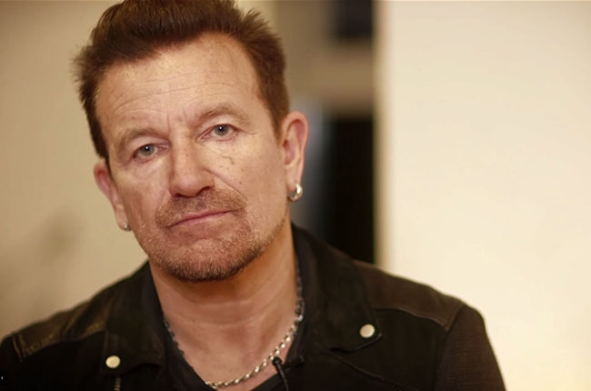 BONO DEGLI U2 SUPPORTA LA MONSANTO PER INONDARE L'AGRICOLTURA AFRICANA DI OGM
