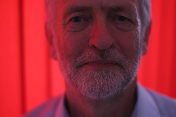 DUE SINISTRE: A LORO, CORBYN. A NOI, D'ALEMA