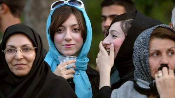 UN COMMENTO SULLA SOCIETA' IRANIANA (RISPOSTA A GIULIA INNOCENZI)
