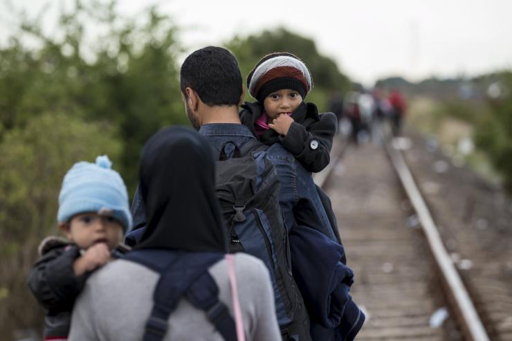 COMODO DIRE MIGRANTI ECONOMICI