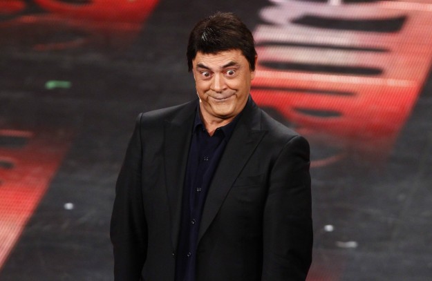 SATIRA POLITICA O POLITICA SATIRICA ?