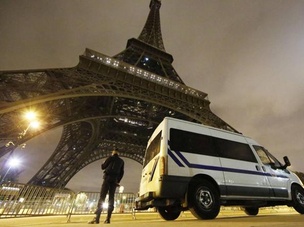 LA FRANCIA IN OSTAGGIO